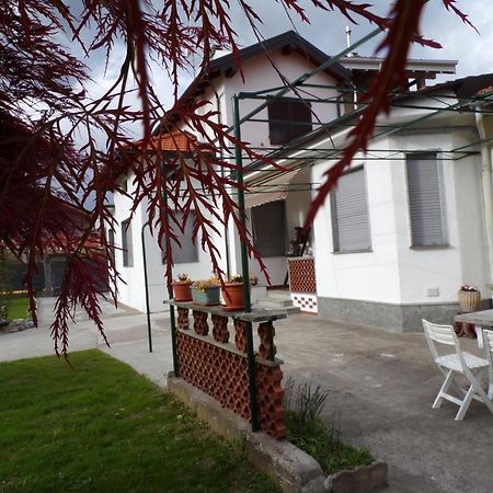 Casa Vacanze Terra Di Mezzo Invorio Inferiore Exterior photo